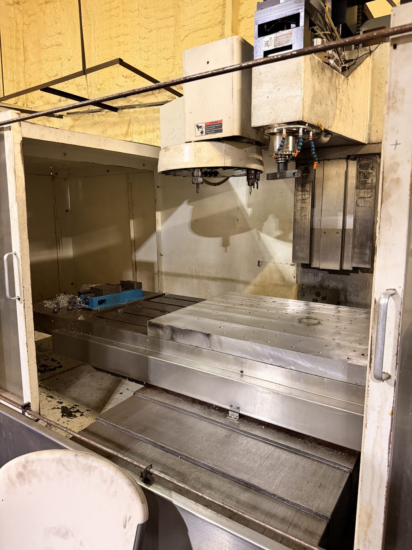 CNC vertical machining center